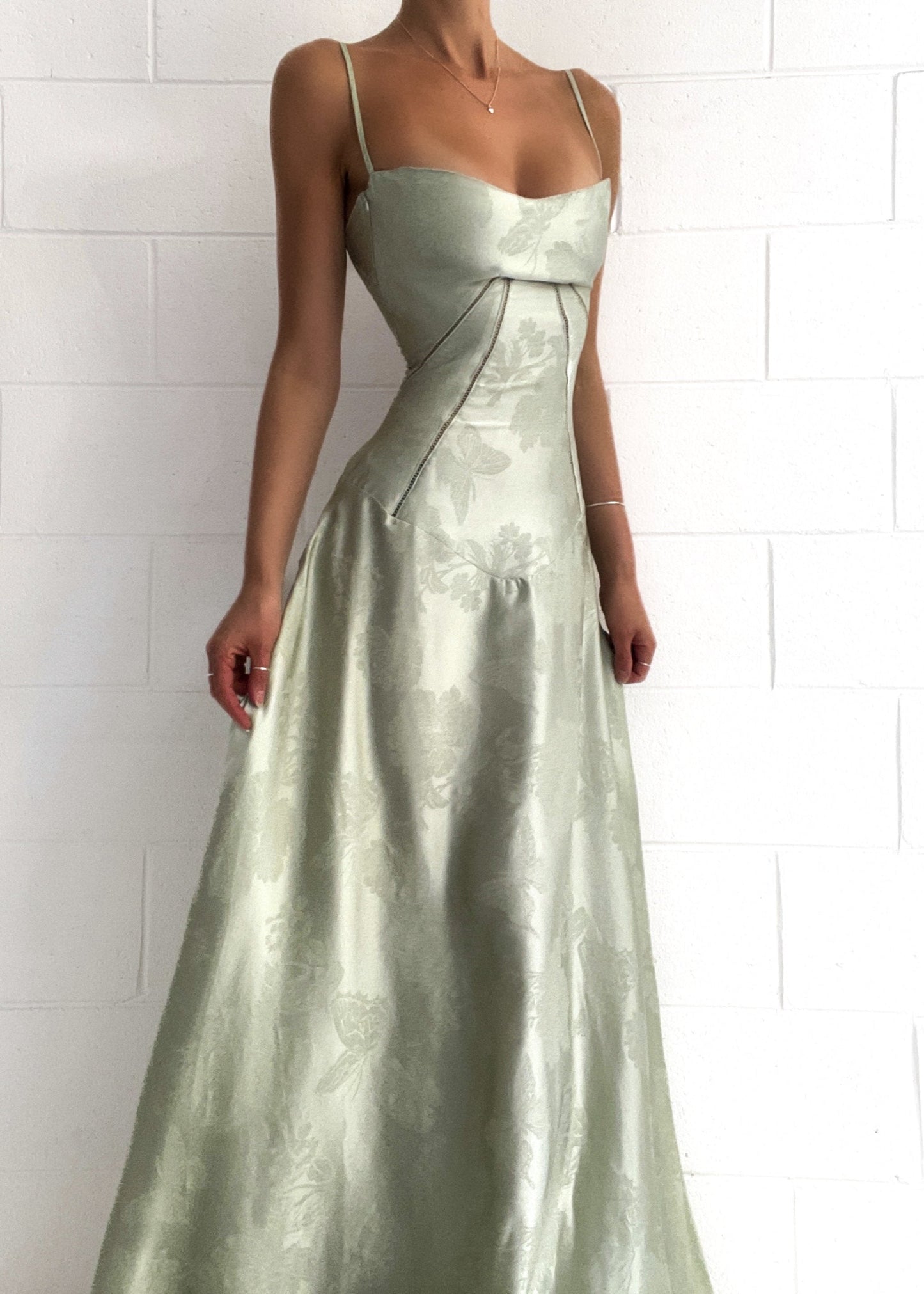 Elegante Liquid Satin Jurk voor Feestelijke Gelegenheden
