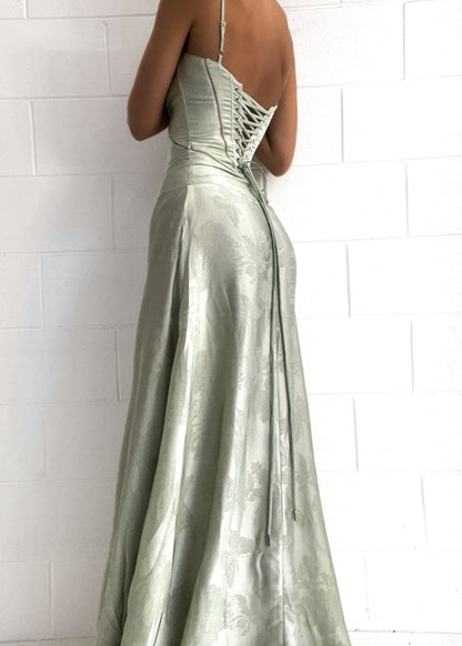 Elegante Liquid Satin Jurk voor Feestelijke Gelegenheden