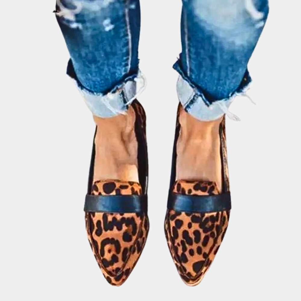 Dames loafers met ronde neus en gestikte rand