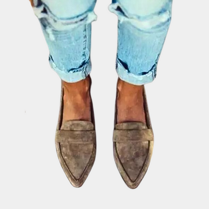 Dames loafers met ronde neus en gestikte rand