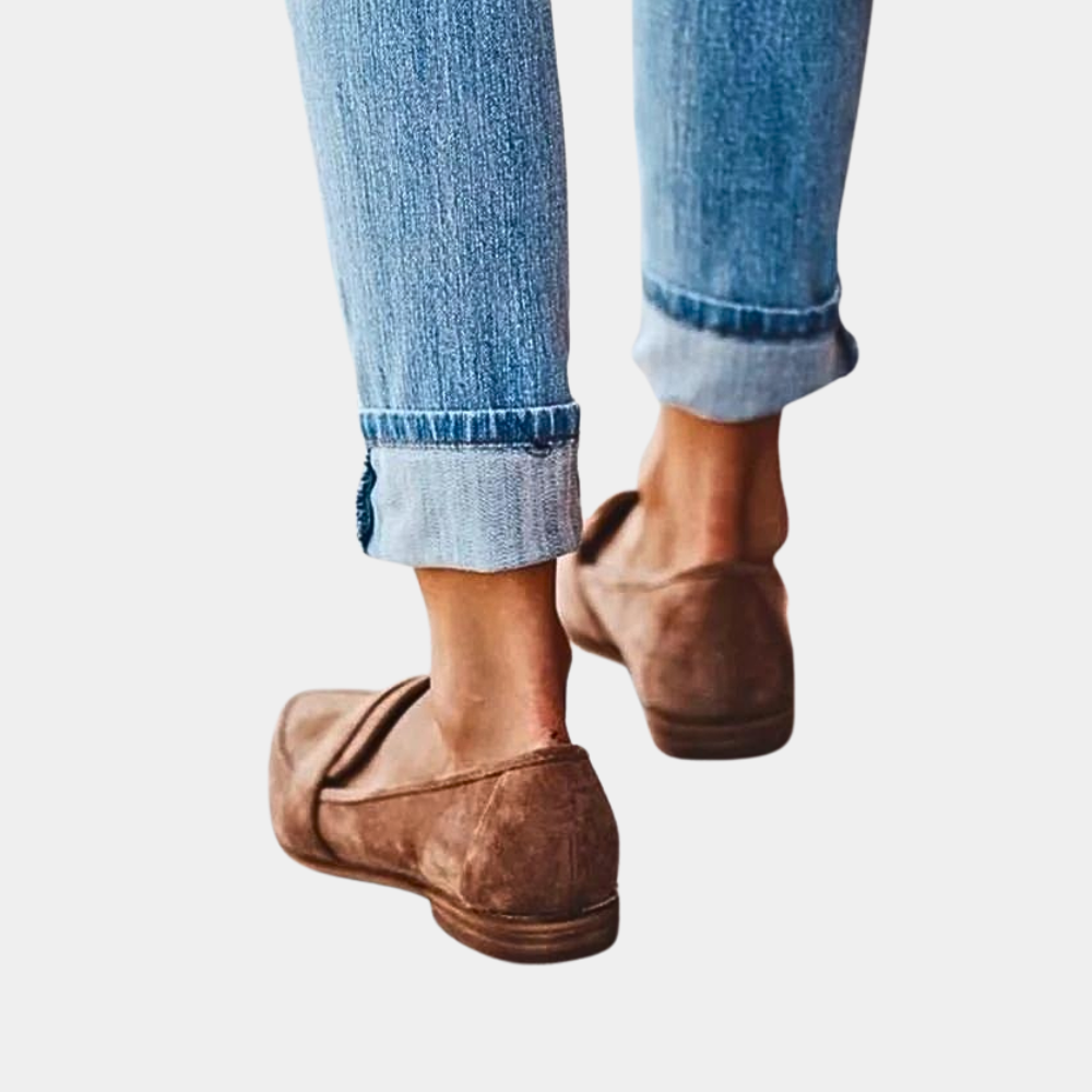 Dames loafers met ronde neus en gestikte rand