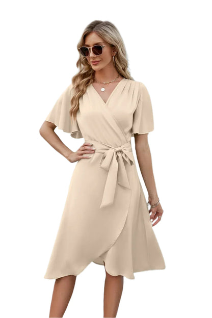 Flatterende V-hals zomerjurk voor dames met vloeiend silhouet