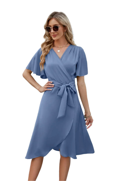 Flatterende V-hals zomerjurk voor dames met vloeiend silhouet
