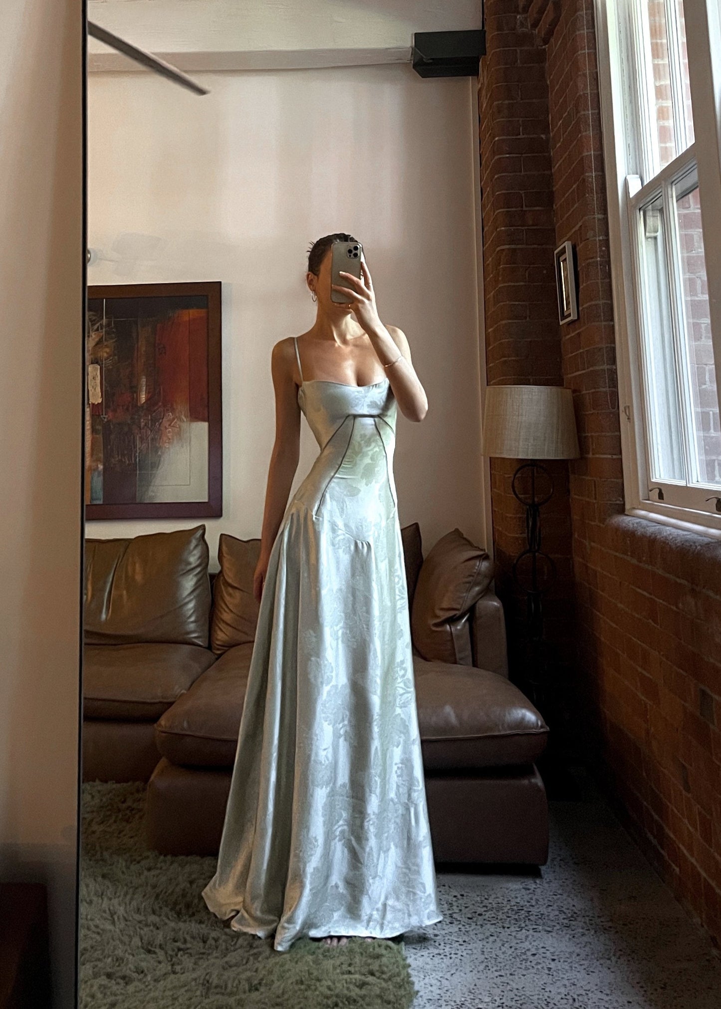 Elegante Liquid Satin Jurk voor Feestelijke Gelegenheden