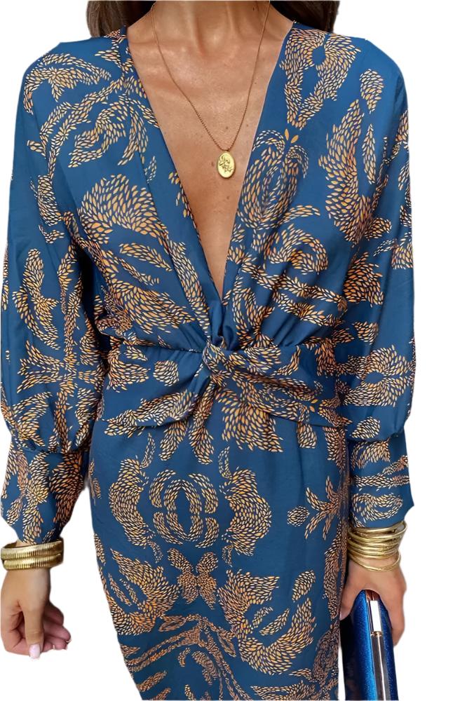 Elegante damesjurk met gedefinieerde taille en vloeiende halslijn
