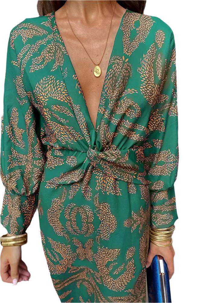 Elegante damesjurk met gedefinieerde taille en vloeiende halslijn