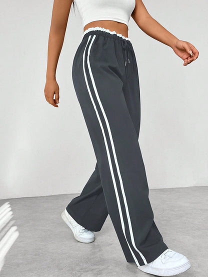 MALINA | Rechte Broek met Zijstreep en Trekkoordtaille